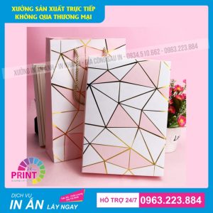 hộp đựng bánh ngọt